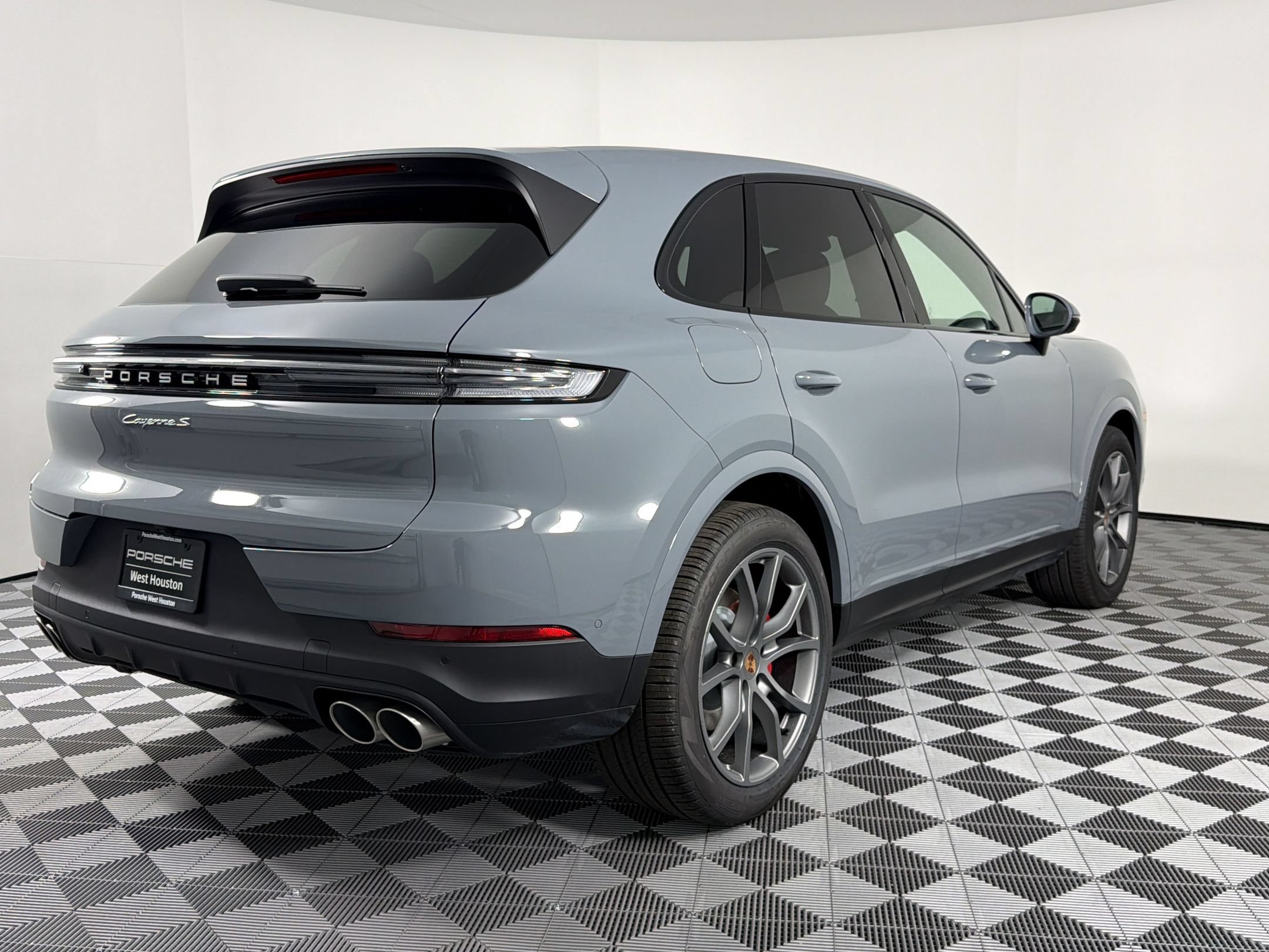 New 2026 Porsche Cayenne S AWD/4WD image 9