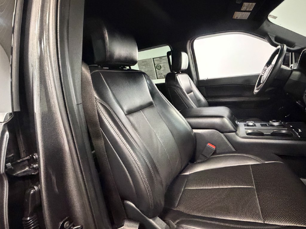 Used 2020 Ford Expedition Max XLT w/ Equipment Group 202A AWD/4WD image 64