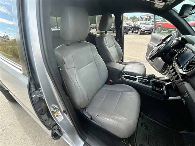 Used 2020 Toyota Tacoma 4x4 Double Cab image 25
