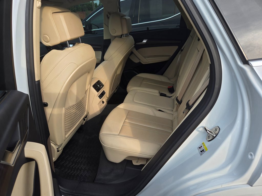 Used 2021 Audi Q5 Prestige w/ Prestige Package image 8