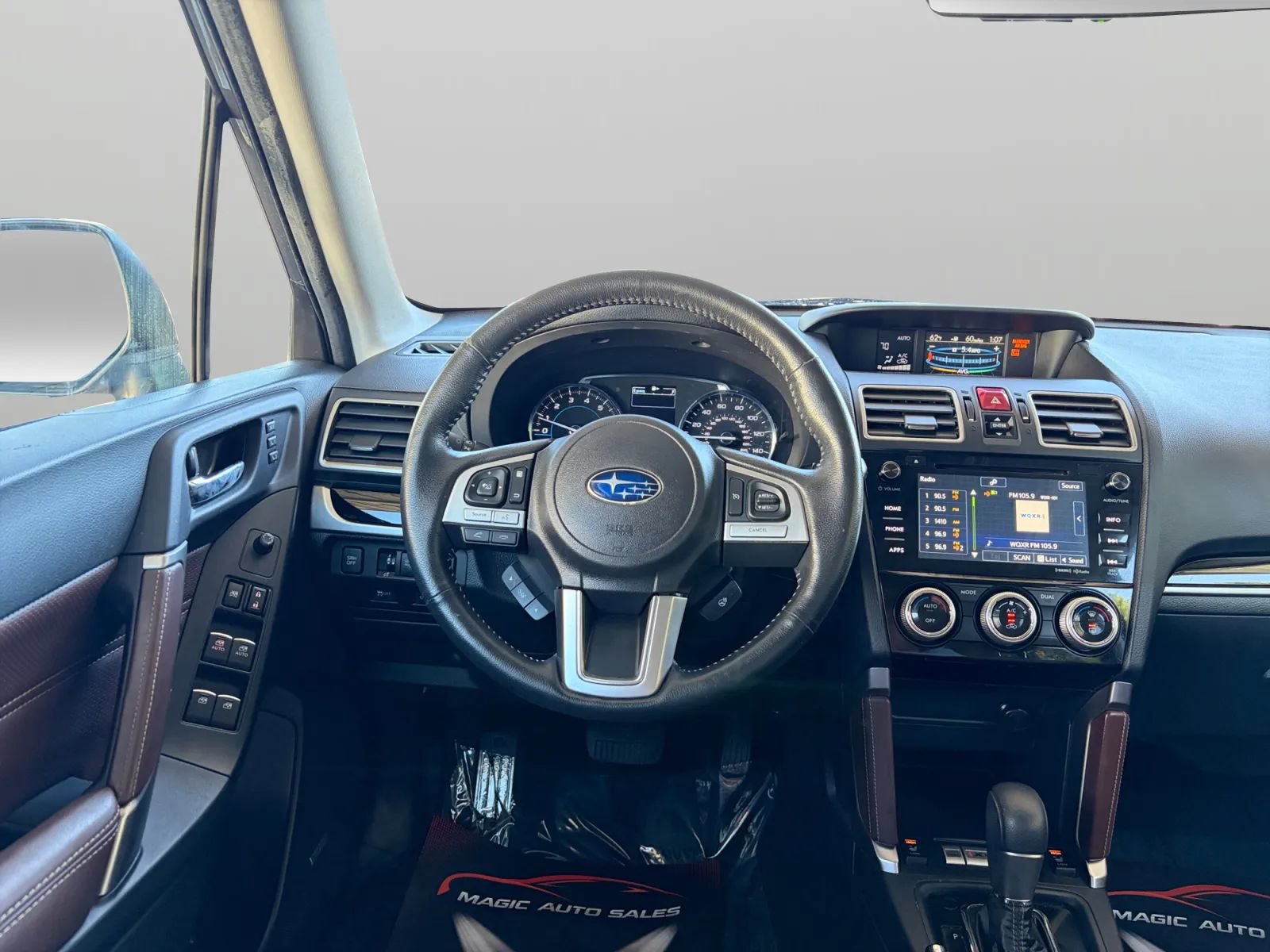 Used 2017 Subaru Forester 2.5i Touring AWD/4WD image 28