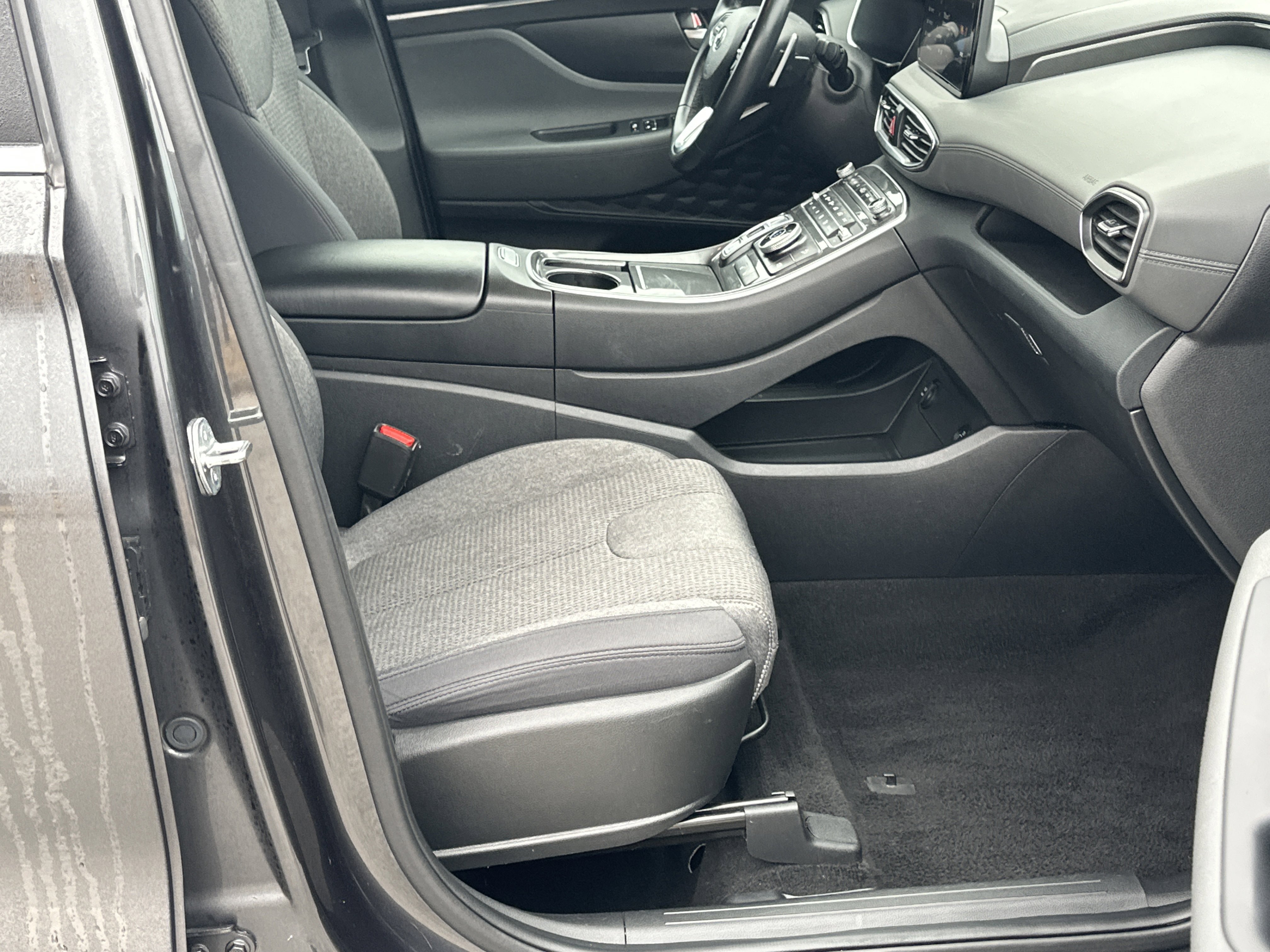 Used 2023 Hyundai Santa Fe SEL image 13