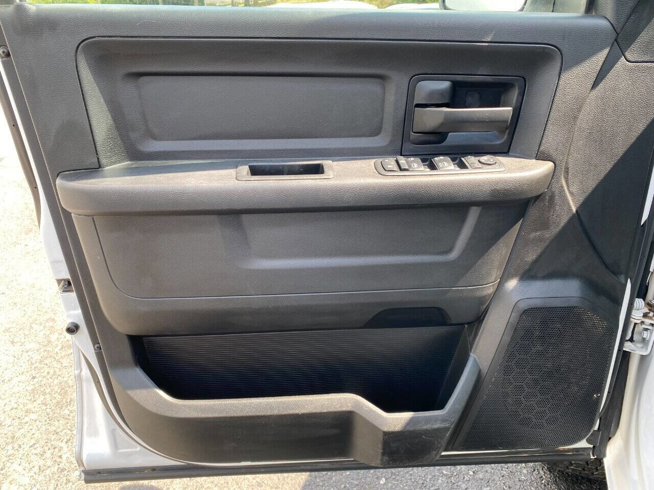 Used 2018 RAM 2500 Tradesman image 11