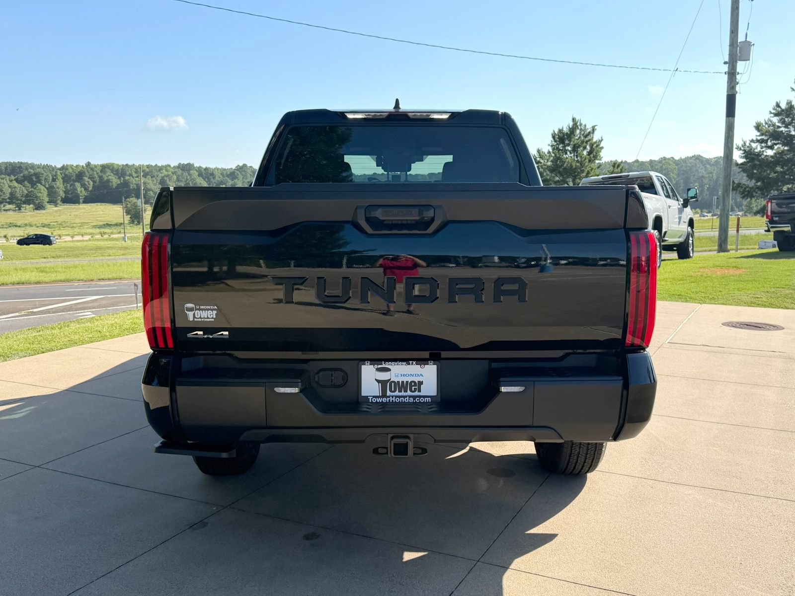 Used 2025 Toyota Tundra SR5 AWD/4WD image 5