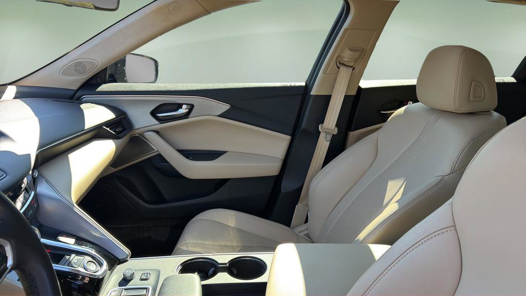 Used 2023 Acura TLX w/ Technology Package image 13