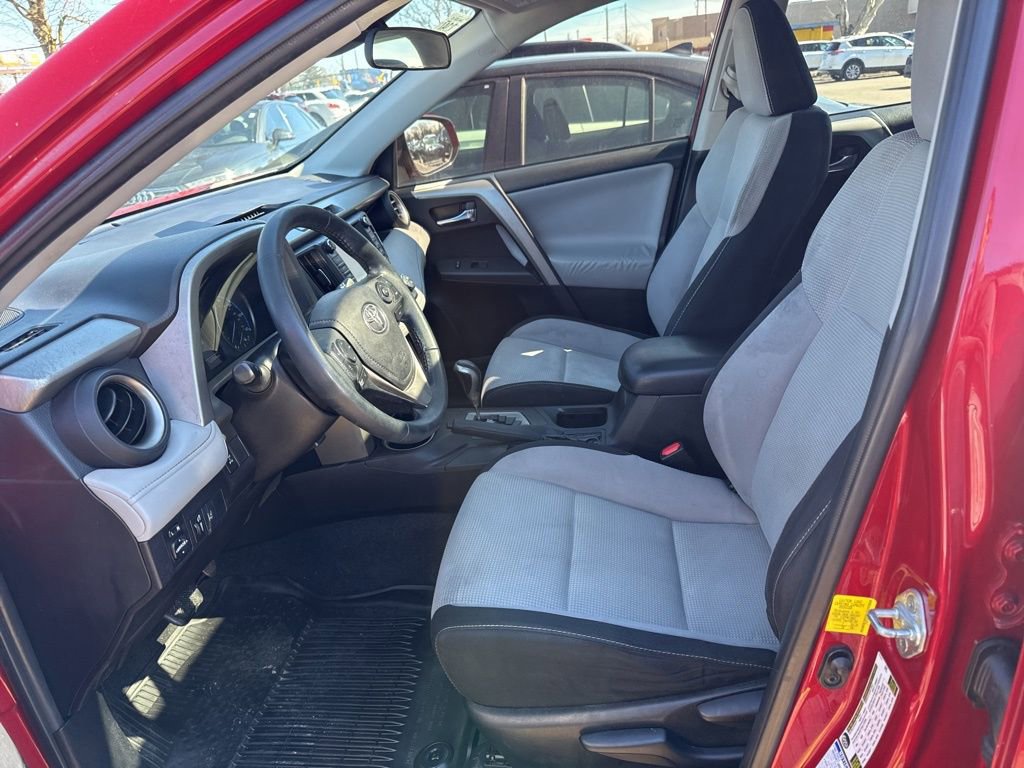 Used 2017 Toyota RAV4 XLE w/ Plus Extra Value Package image 5