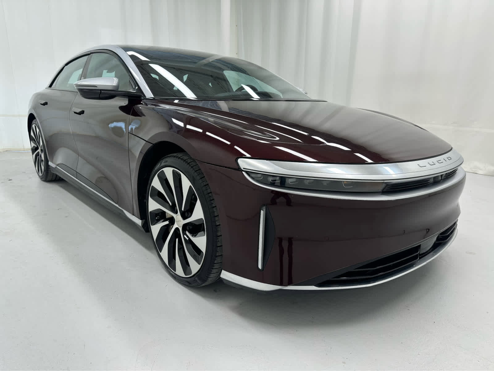 Used 2023 Lucid Air Grand Touring image 1