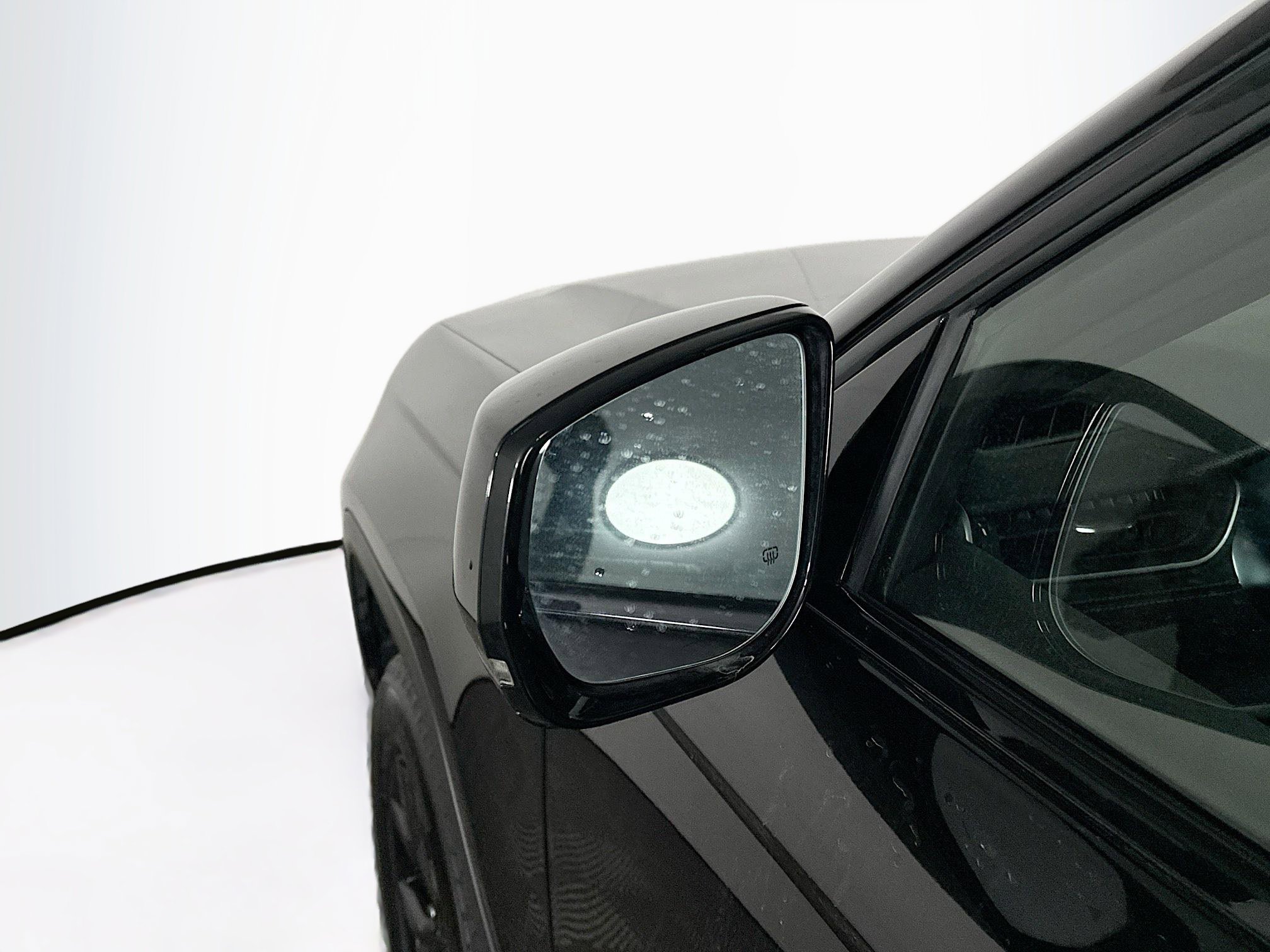 Used 2025 Jeep Grand Cherokee Altitude image 16