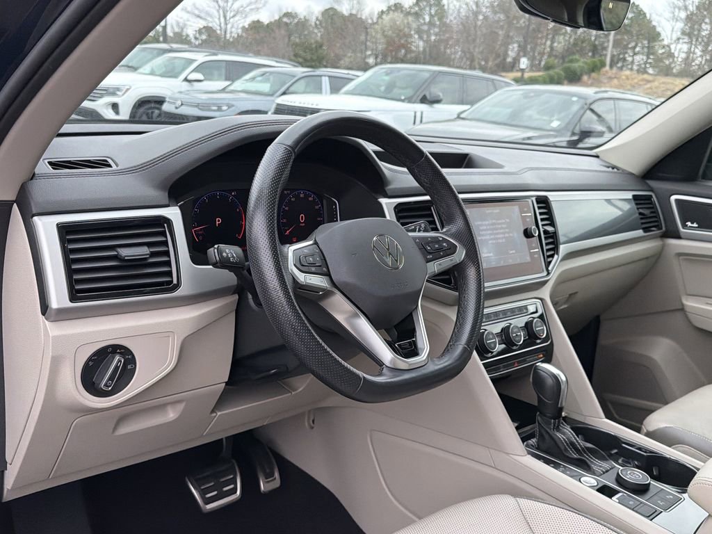 Used 2021 Volkswagen Atlas SEL Premium image 7