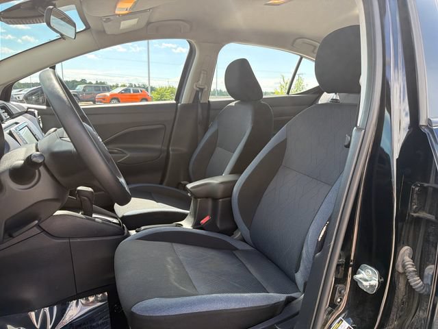 Used 2023 Nissan Versa SV FWD image 11