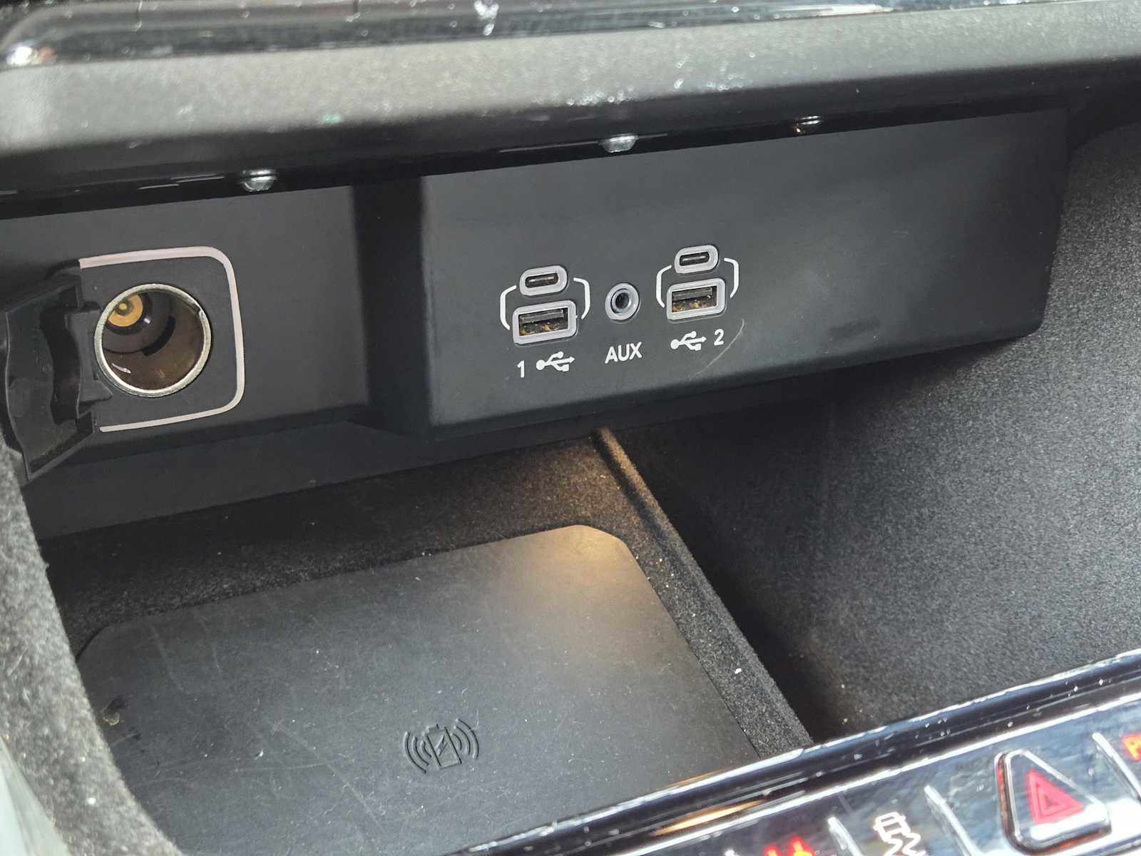 Used 2024 Jeep Wagoneer L Series II image 33