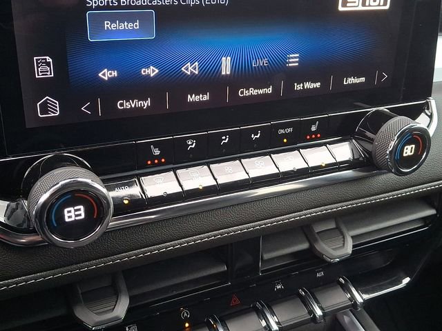 Used 2023 Chevrolet Colorado LT w/ LT Convenience Package II image 18