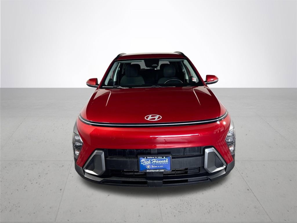 Used 2025 Hyundai Kona SEL image 3