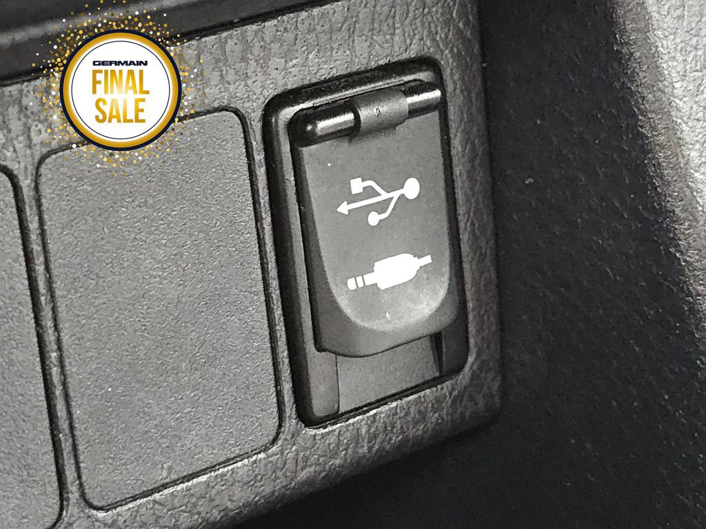 Used 2016 Toyota Corolla L image 29