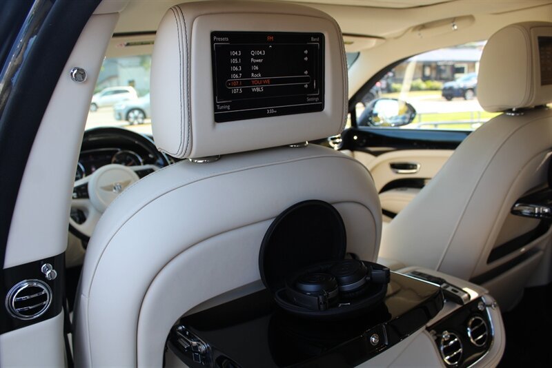 Used 2013 Bentley Mulsanne RWD image 32