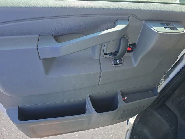 Used 2018 Chevrolet Express 3500 Extended w/ Power Convenience Package RWD image 15