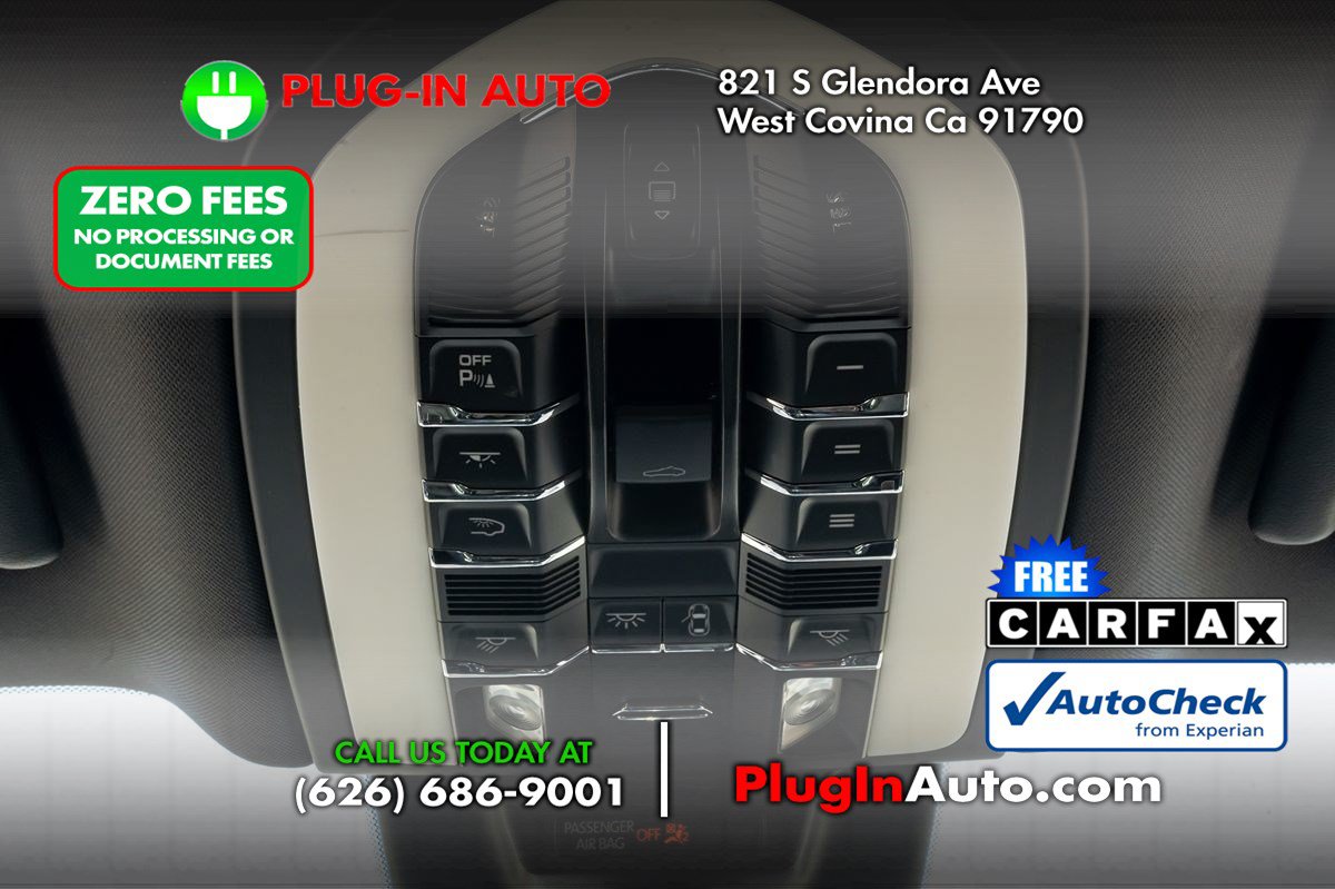 Used 2019 Porsche Macan AWD/4WD image 19