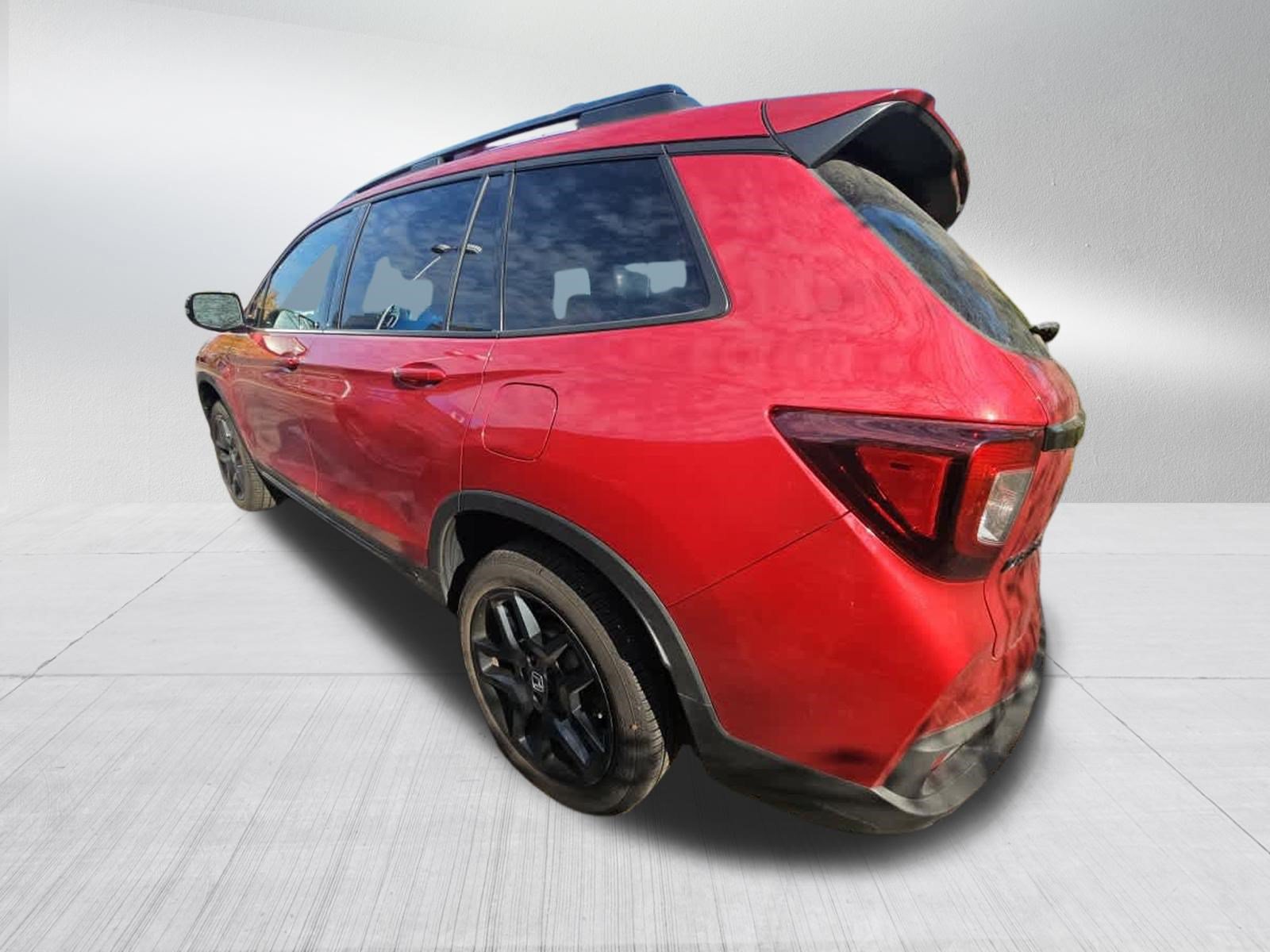 Used 2024 Honda Passport Black Edition image 6