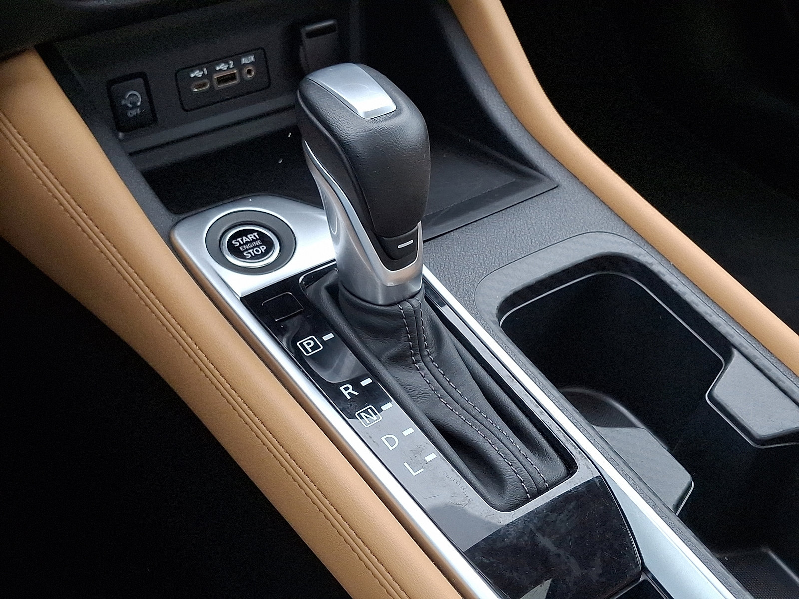 Certified 2024 Nissan Sentra SV w/ SV Premium Package image 18