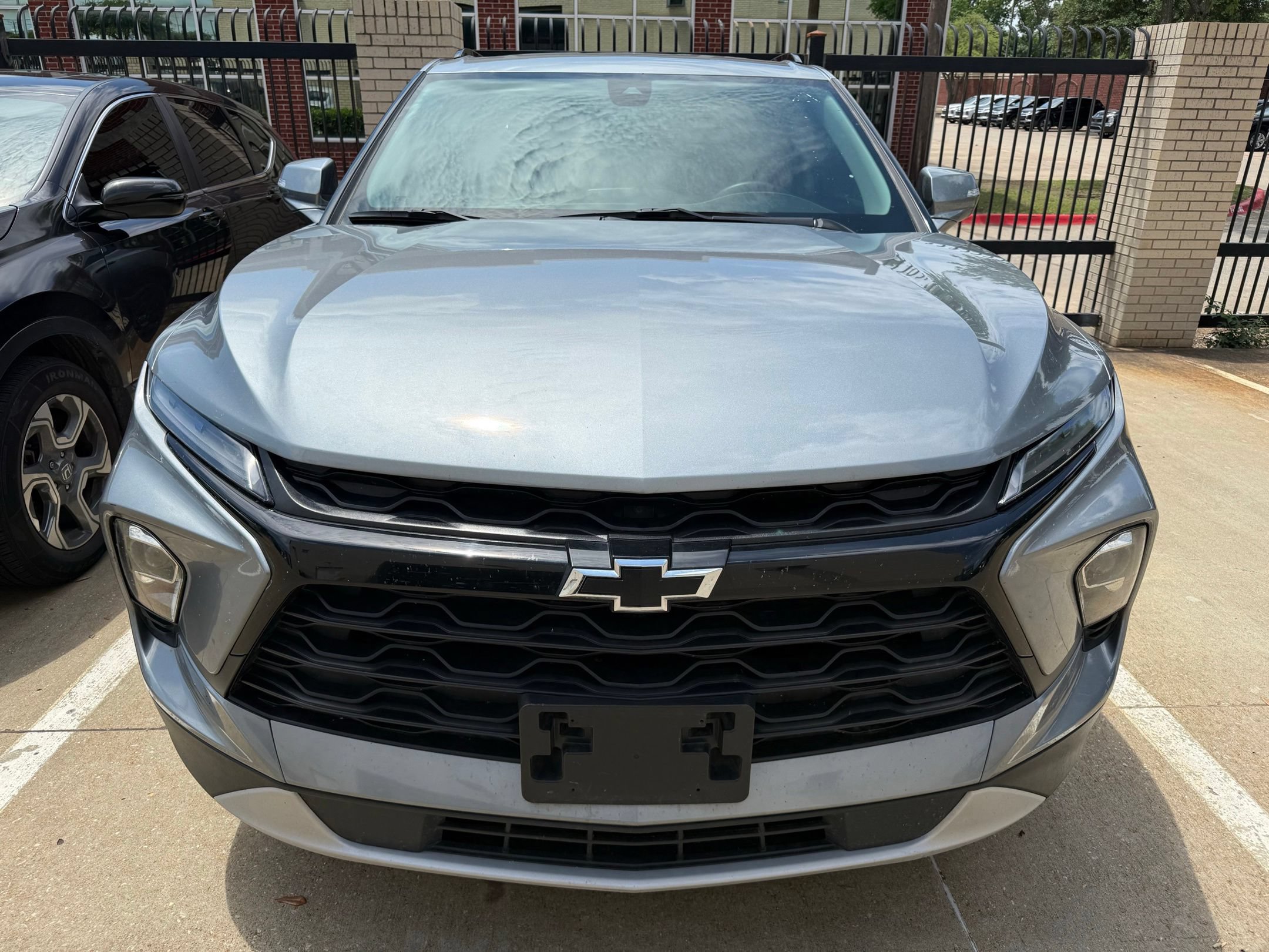 Used 2024 Chevrolet Blazer LT w/ LPO, Black Grille Bar Package FWD image 2