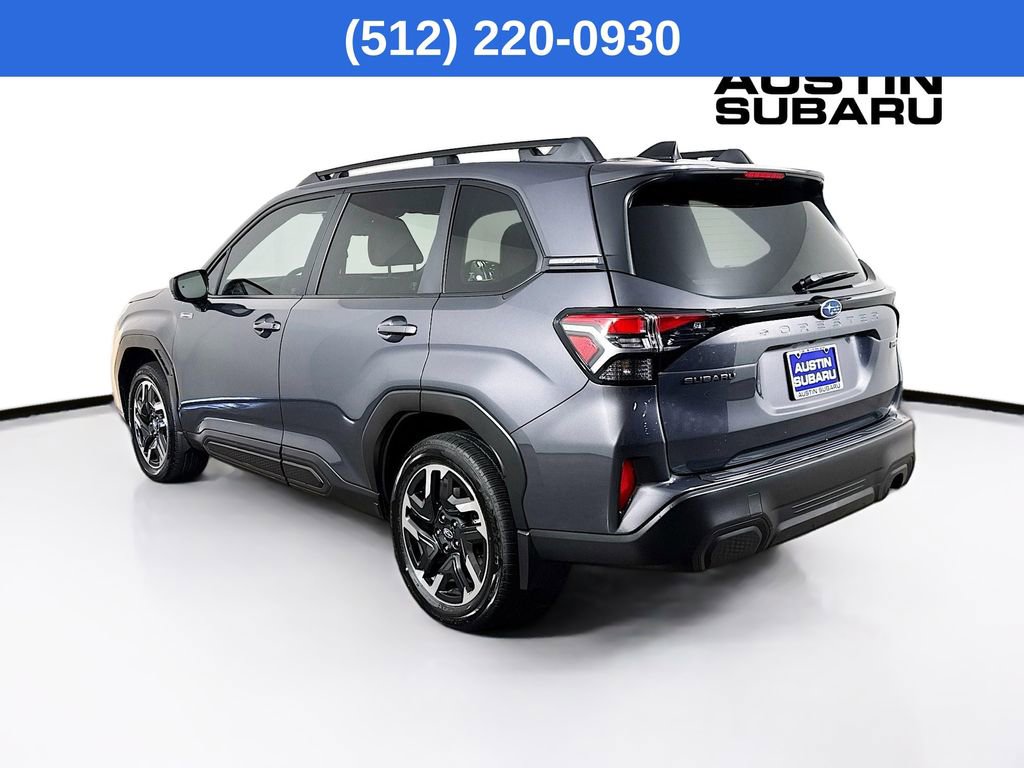 Used 2025 Subaru Forester Premium image 6