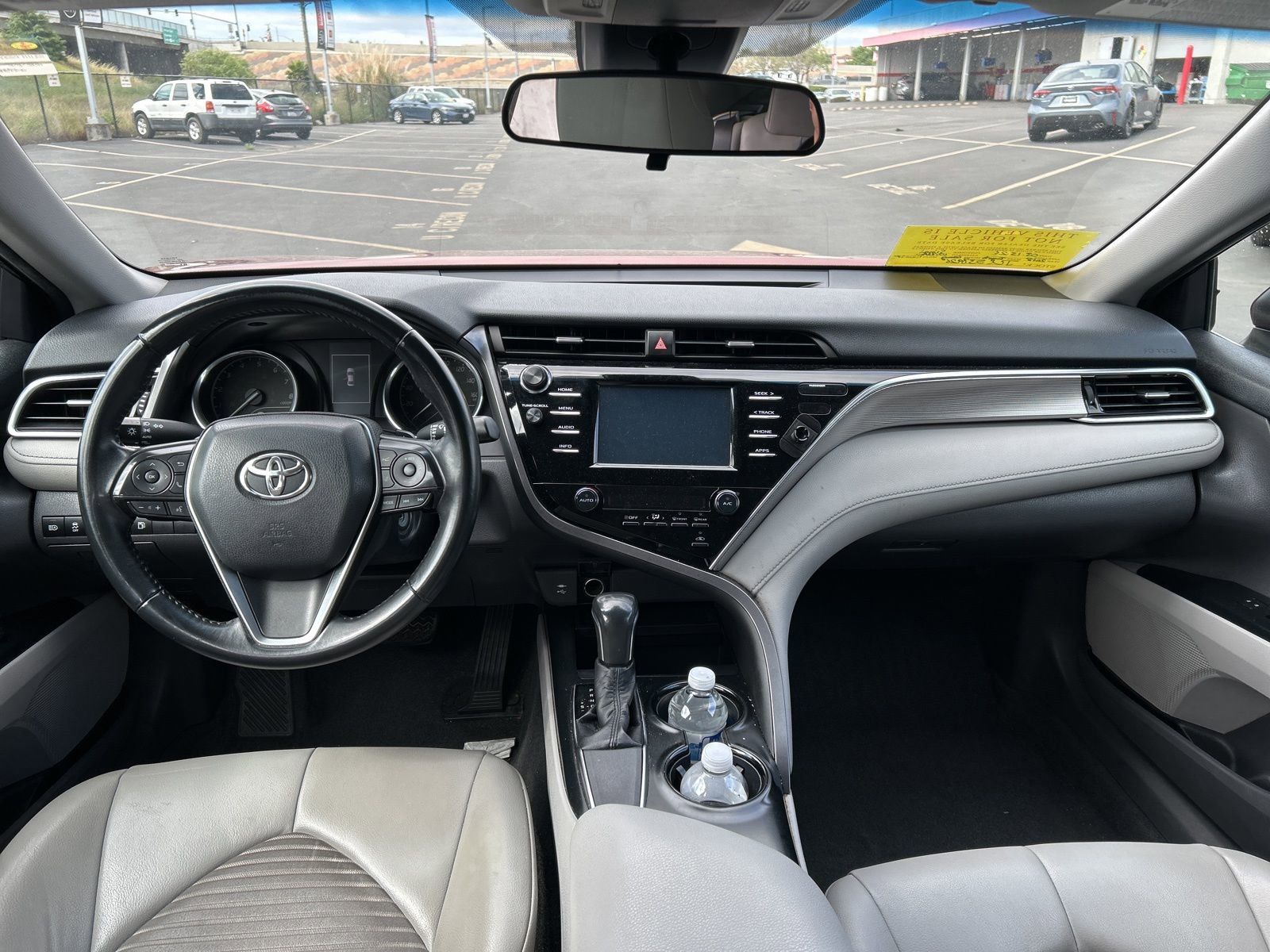 Used 2018 Toyota Camry SE image 5