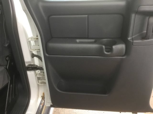 Used 2000 Chevrolet Silverado 1500 LS w/ Firm Ride Suspension Pkg AWD/4WD image 10