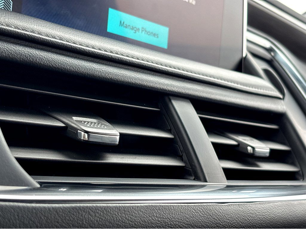 Used 2023 Chevrolet Tahoe LT image 9