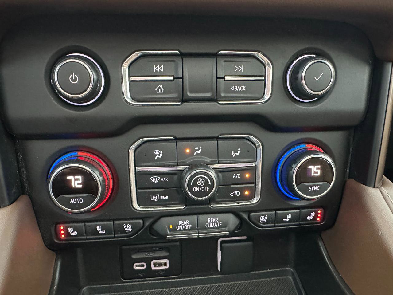 Used 2021 Chevrolet Suburban High Country RWD image 56
