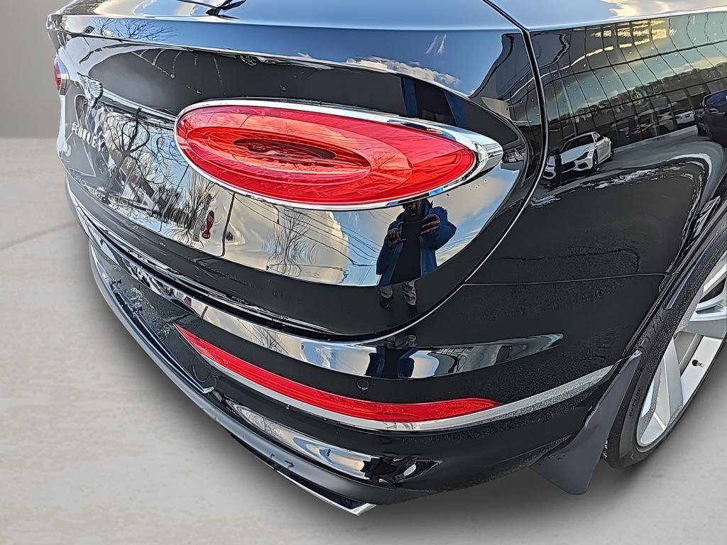 Used 2022 Bentley Bentayga image 14