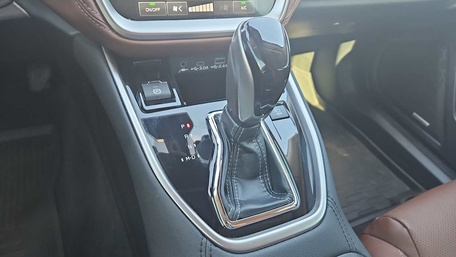 Used 2025 Subaru Outback Touring XT w/ Popular Package #2 image 22