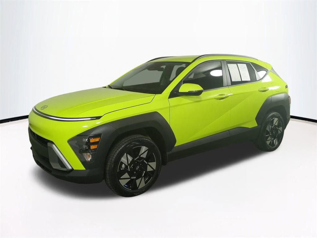 Certified 2025 Hyundai Kona SEL image 9