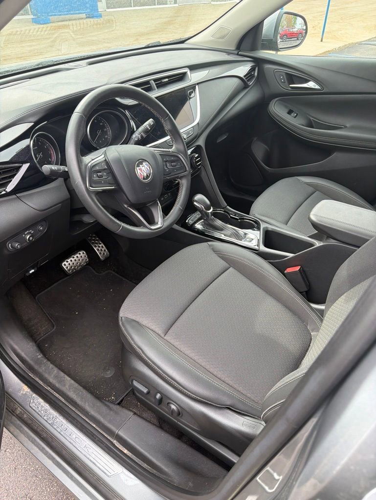 Used 2023 Buick Encore GX Select w/ Sport Touring Package FWD image 8