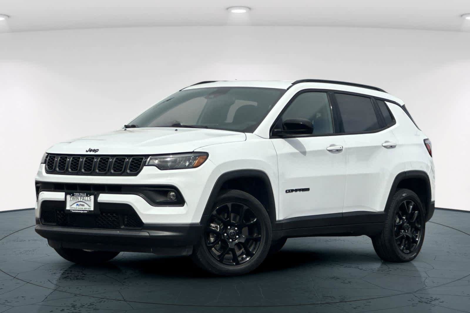 Used 2025 Jeep Compass Latitude w/ Convenience Group