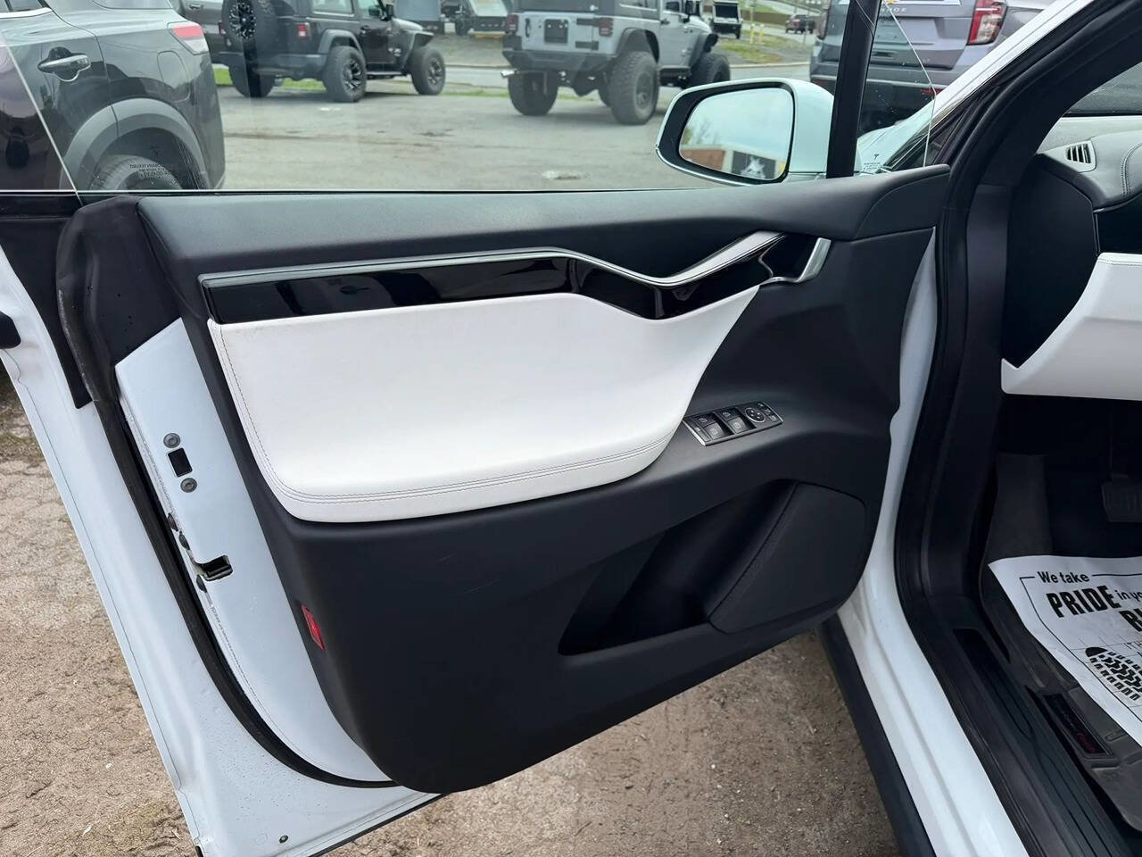 Used 2020 Tesla Model X Long Range image 8