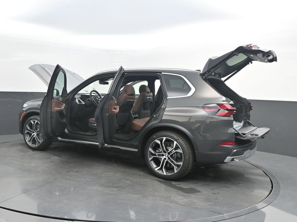 New 2026 BMW X5 xDrive50e AWD/4WD image 57