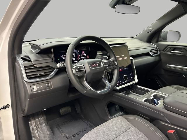 Used 2025 GMC Acadia Elevation image 17