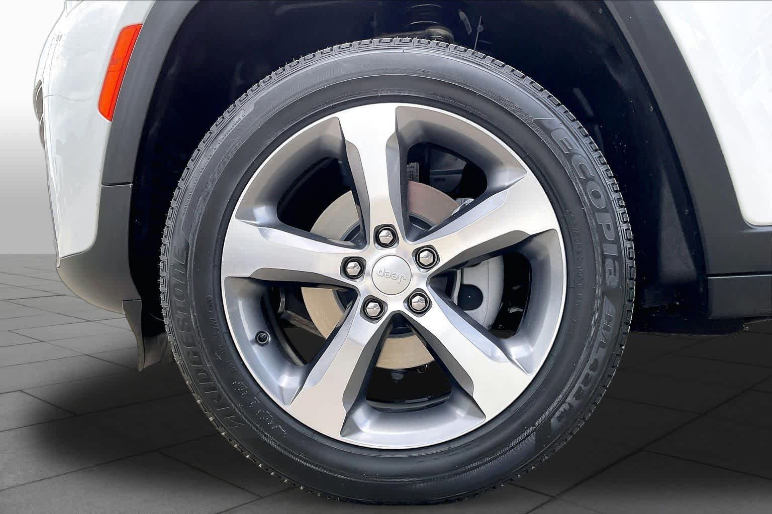 New 2026 Jeep Grand Cherokee Limited AWD/4WD image 8