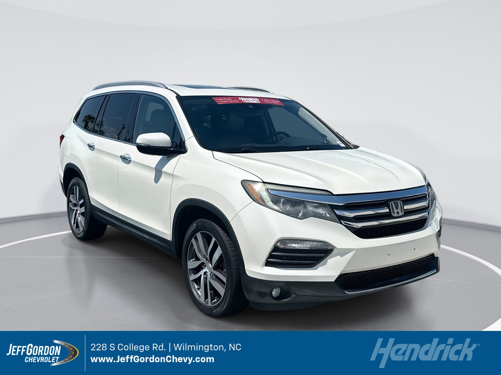 Used 2016 Honda Pilot Elite image 1