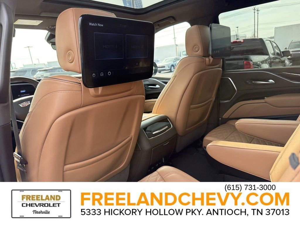 Used 2023 Cadillac Escalade Premium Luxury image 18