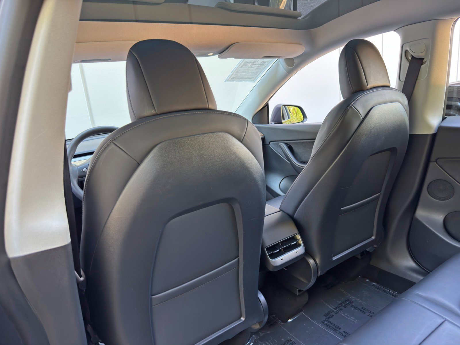 Used 2021 Tesla Model Y Long Range image 32