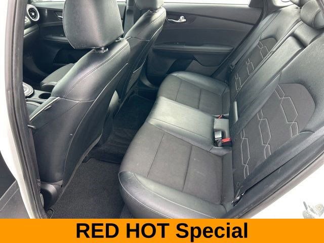 Used 2023 Kia Forte GT-Line image 39