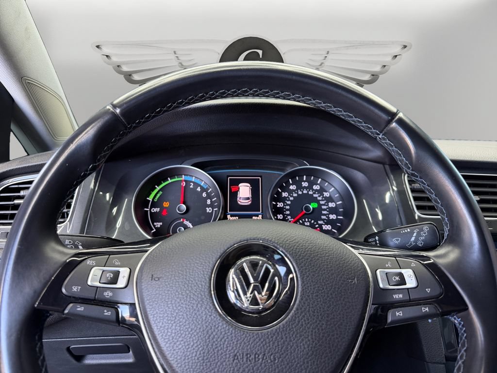 Used 2019 Volkswagen e-Golf SE w/ Driver Assistance Package FWD image 18