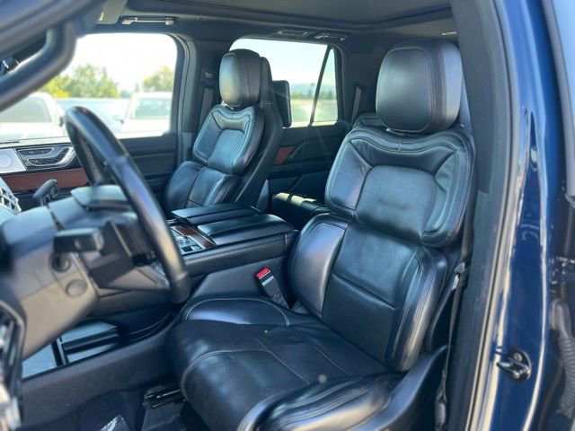 Used 2020 Lincoln Navigator L Reserve w/ Luxury Package image 14