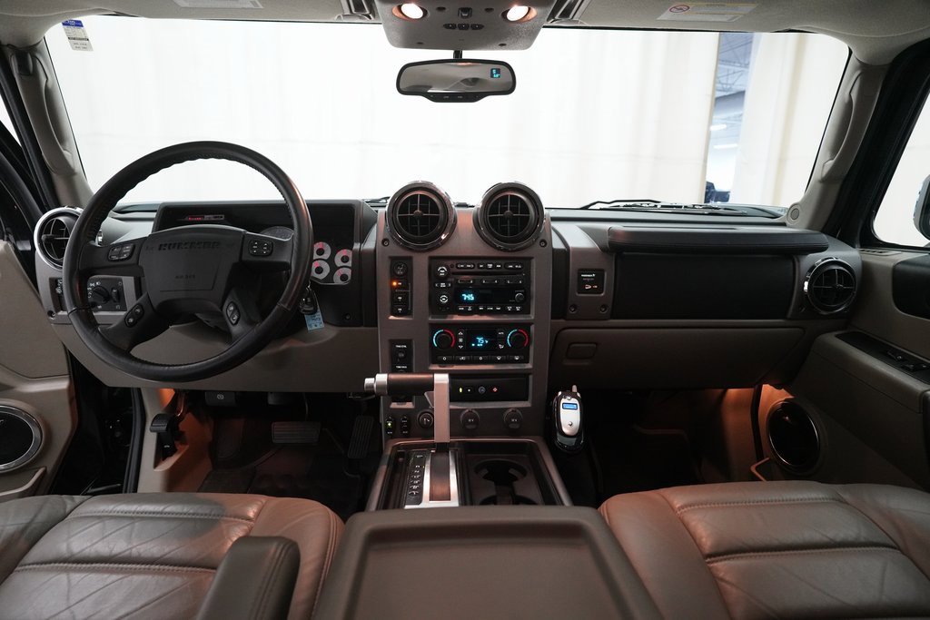 Used 2003 HUMMER H2 w/ Preferred Equipment Group image 21