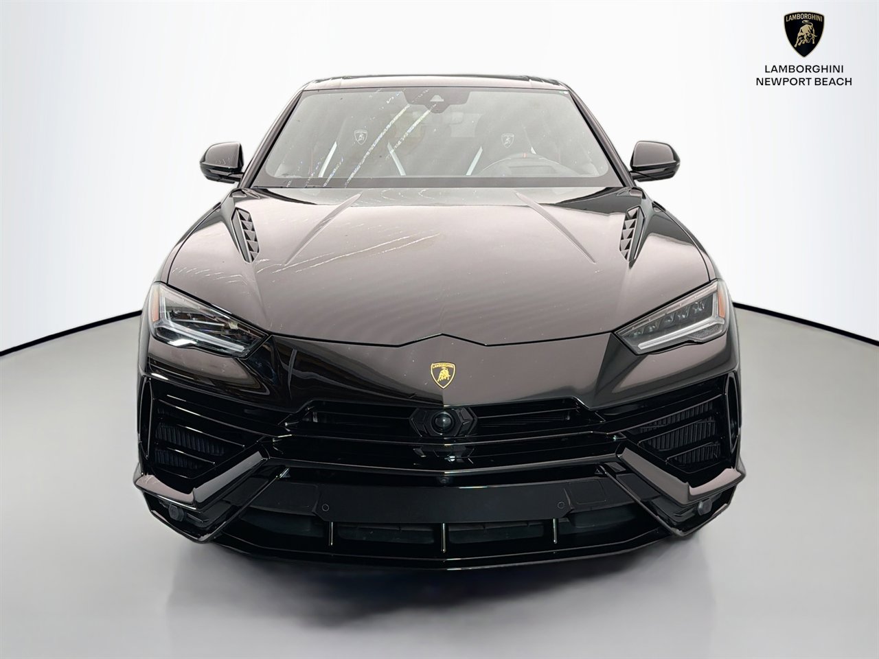 Used 2024 Lamborghini Urus S AWD/4WD image 2