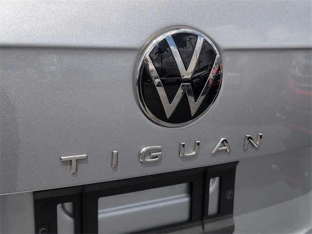 Certified 2023 Volkswagen Tiguan SE image 12