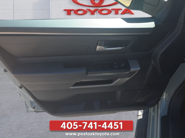 Used 2025 Toyota Tundra SR5 w/ SR5 Premium Package AWD/4WD image 13