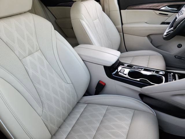 Certified 2022 Buick Envision Avenir w/ Technology Package II image 10