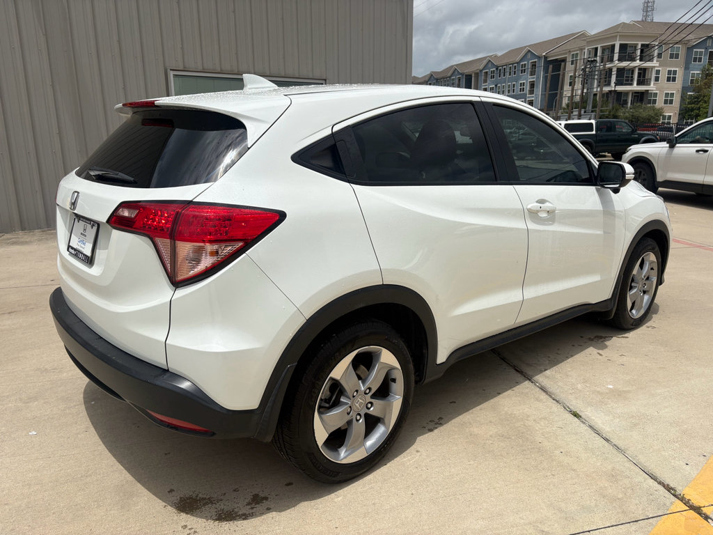 Certified 2017 Honda HR-V EX image 8